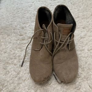 Toms Bootie Wedge sz7